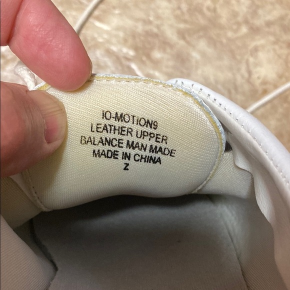 Easy Spirit White Anti-Gravity Size 7.5 Sneakers - Picture 10 of 11